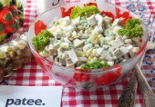 Салат с отварным языком и зеленым горошком