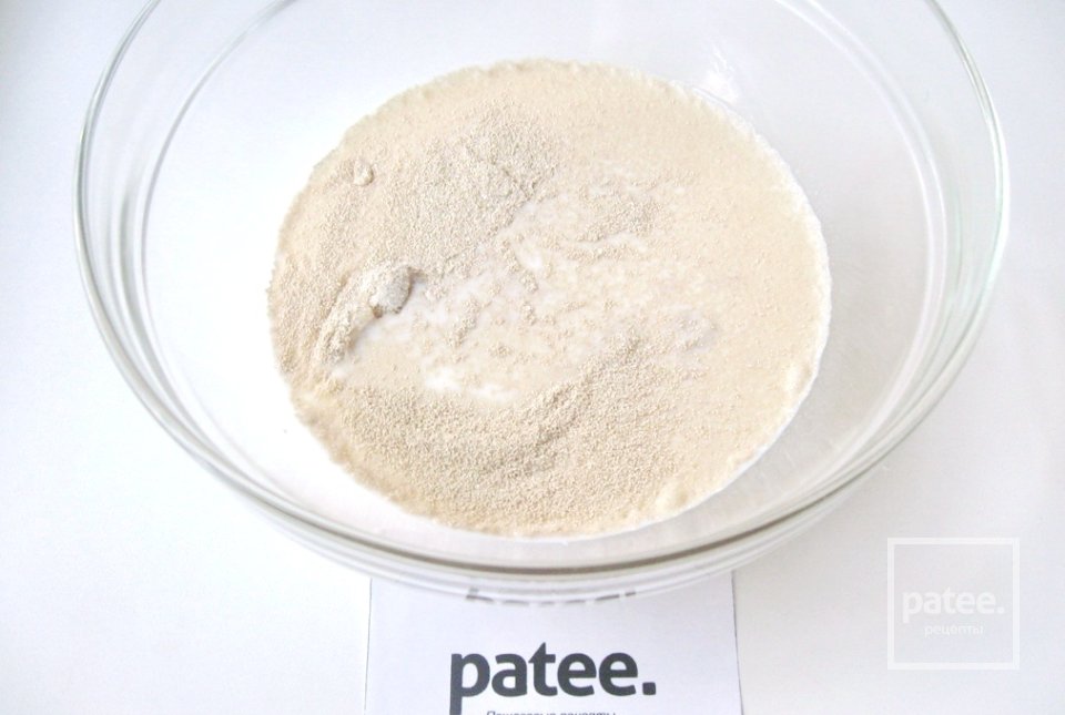 Сдобный рулет c  вишней и маком - Шаг 4