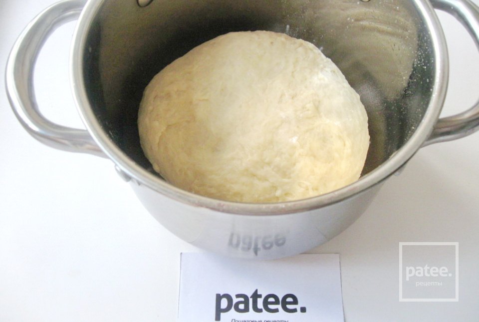 Сдобный рулет c  вишней и маком - Шаг 11