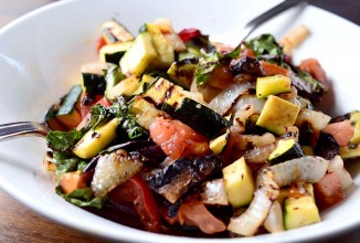 Салат из жареных овощей