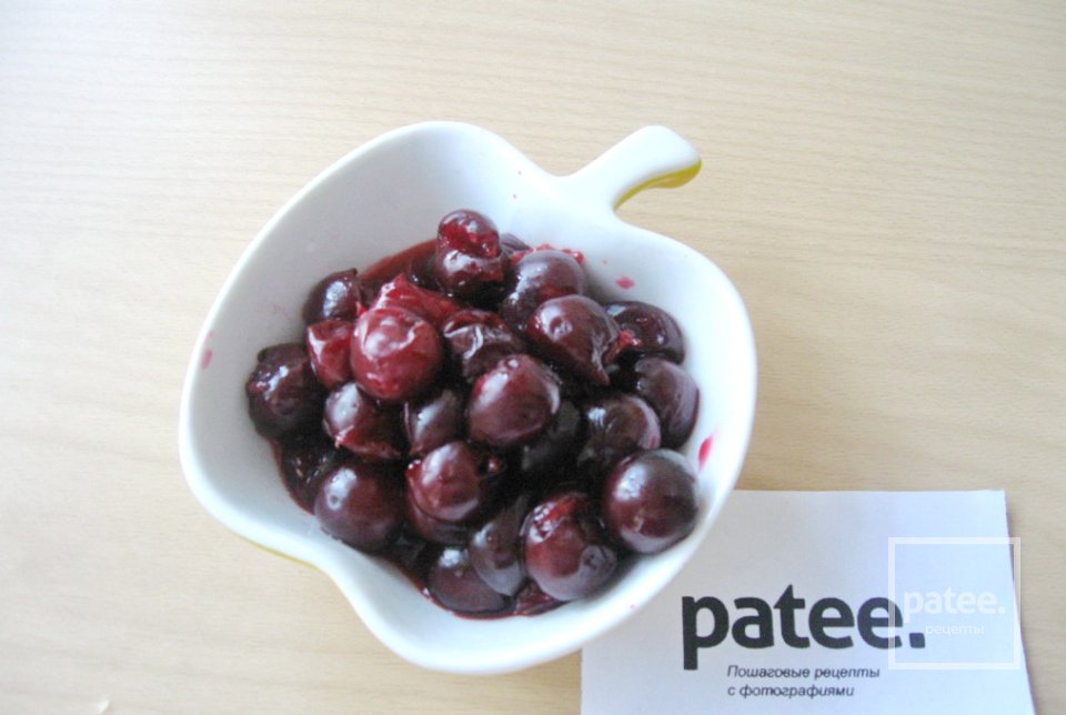 Открытый пирог с вишней - Шаг 8