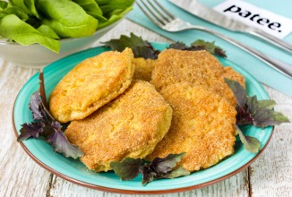 Необычные куриные котлеты с вафельной прослойкой