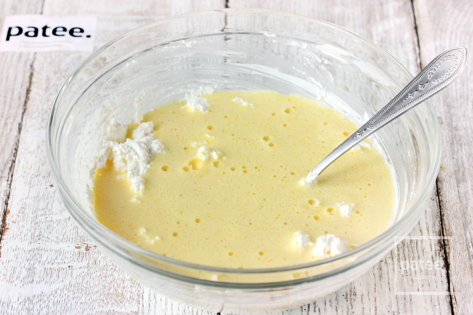 Творожный кекс с миндальными хлопьями - Шаг 6