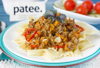 Паста с фаршем из свиного языка и овощей