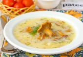 Суп с лисичками и плавленым сыром
