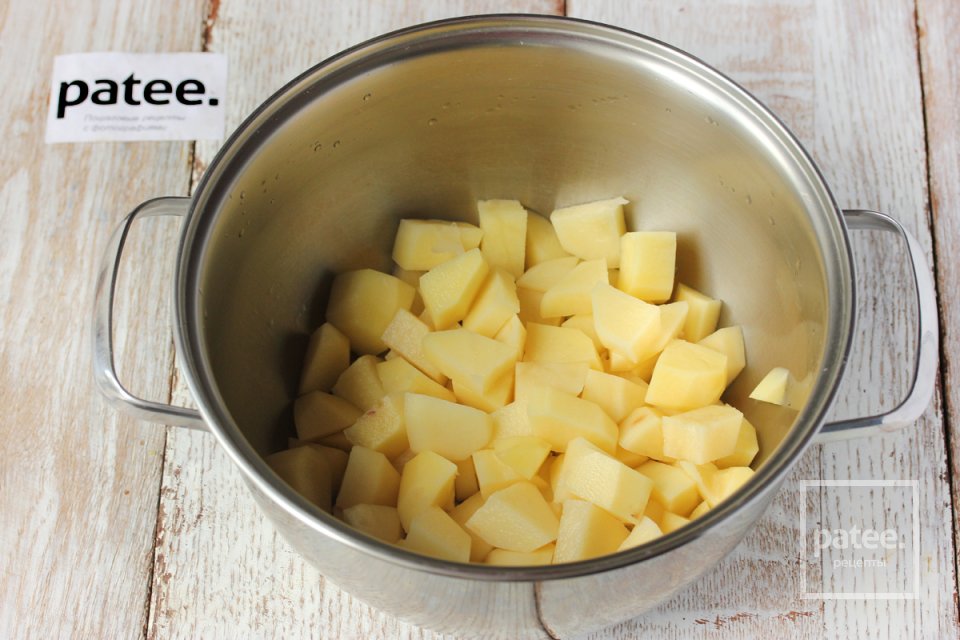 Суп с лисичками и плавленым сыром - Шаг 3