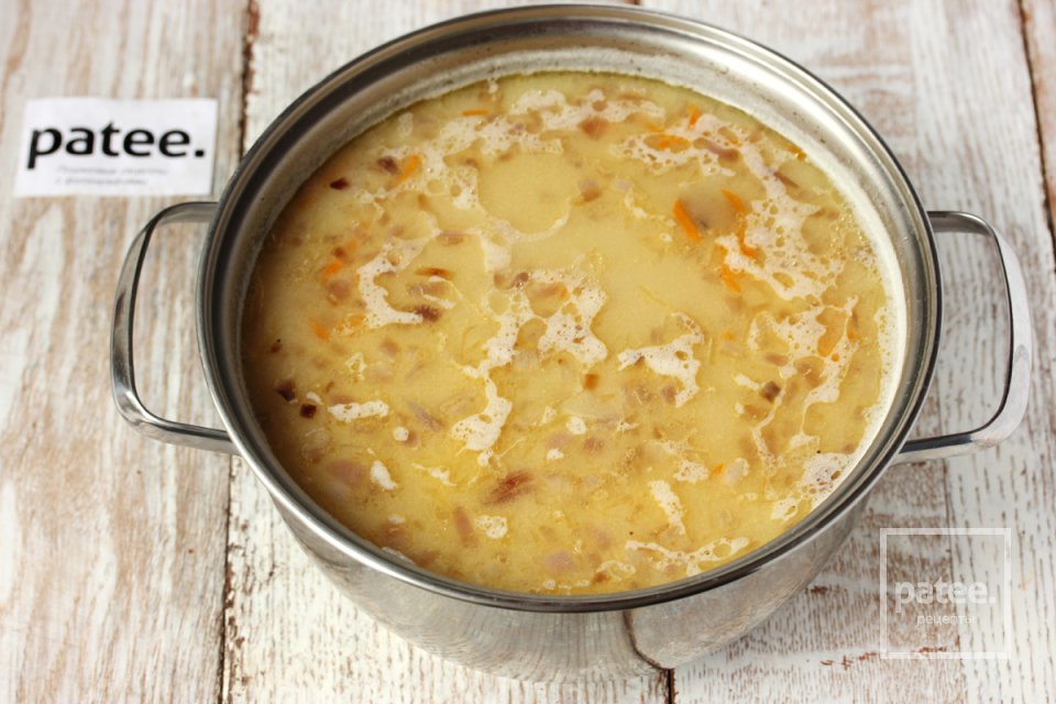 Суп с лисичками и плавленым сыром - Шаг 14