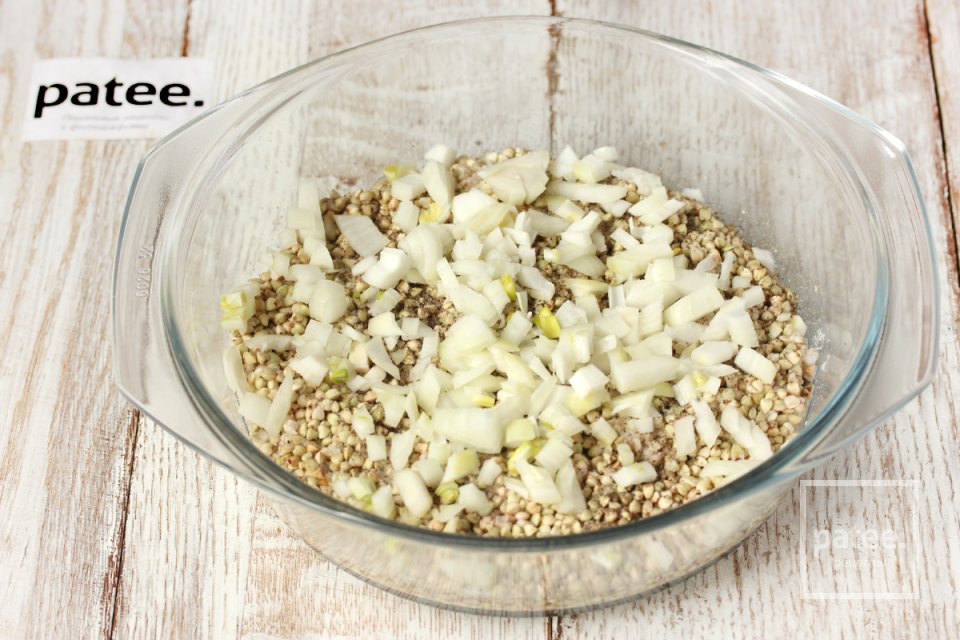 Куриные окорочка, запечённые с гречкой - Шаг 5