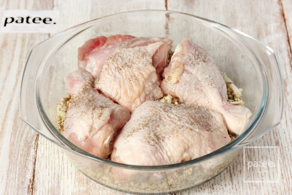 Куриные окорочка, запечённые с гречкой - Шаг 9