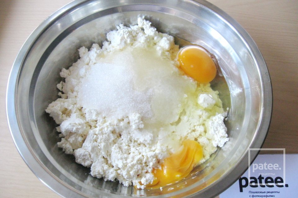 Творожная запеканка в микроволновой печи - Шаг 3