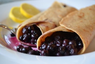 Лимонные блинчики с черникой