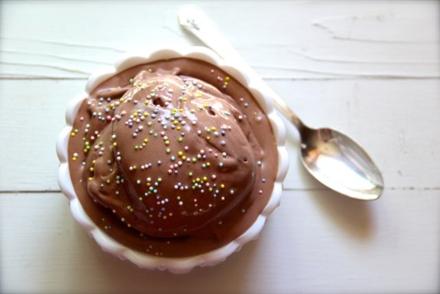 Шоколадно-арахисовый йогурт-мороженое