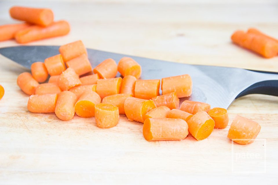 Огуречный салат с авокадо и морковным соусом - Шаг 5