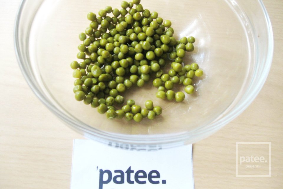 Салат с маринованными опятами - Шаг 3