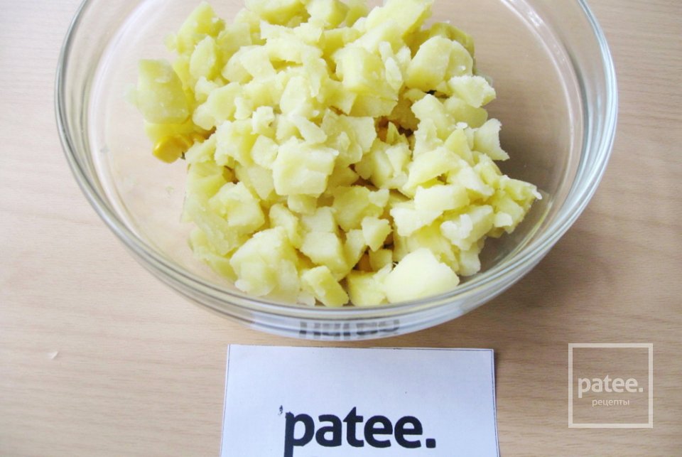 Салат с маринованными опятами - Шаг 5