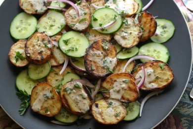 Рецепт Картофельный салат с луком и огурцом