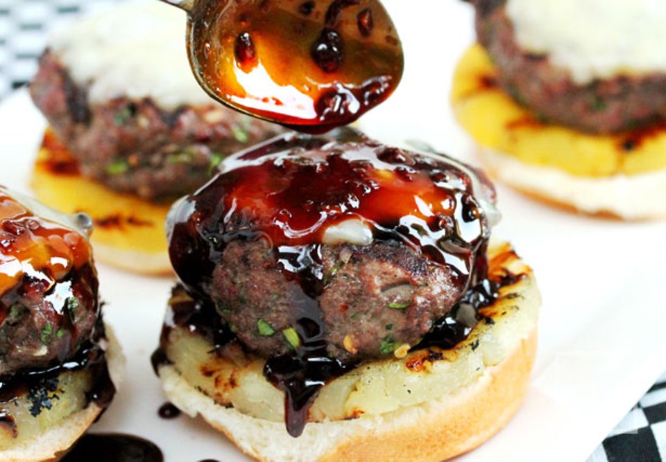 Сэндвич с говяжьим бургером, ананасом и соусом терияки - Шаг 33