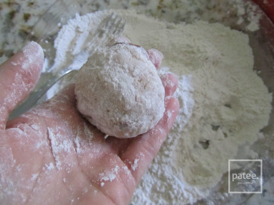 Вишнево-миндальные аранчини с шоколадным соусом - Шаг 20