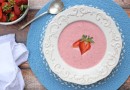 Клубнично-йогуртовый суп