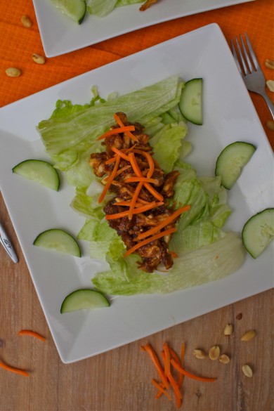 Рецепт Куриный салат с арахисом и овощами