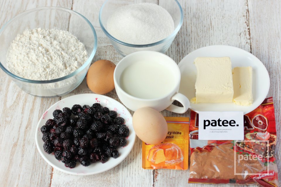 Шоколадные маффины с ежевикой - Шаг 1