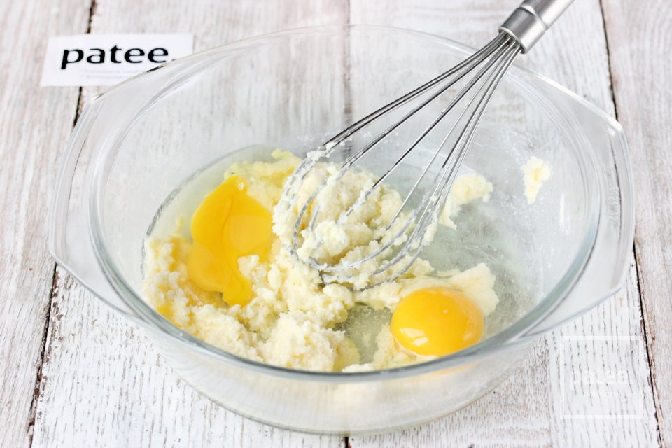 Шоколадные маффины с ежевикой - Шаг 3