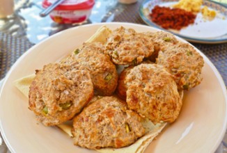 Сырные булочки с халапеньо