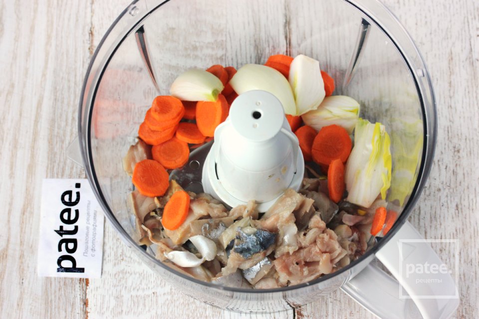 Рыбные котлеты из скумбрии с рисом - Шаг 5