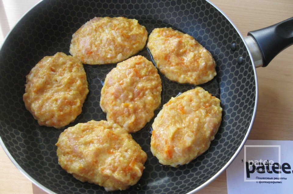 Котлеты с морковью и рисом - Шаг 9