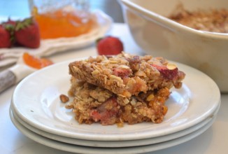 Клубнично-абрикосовый пирог