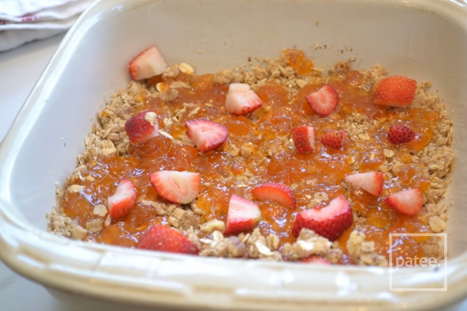 Клубнично-абрикосовый пирог - Шаг 10