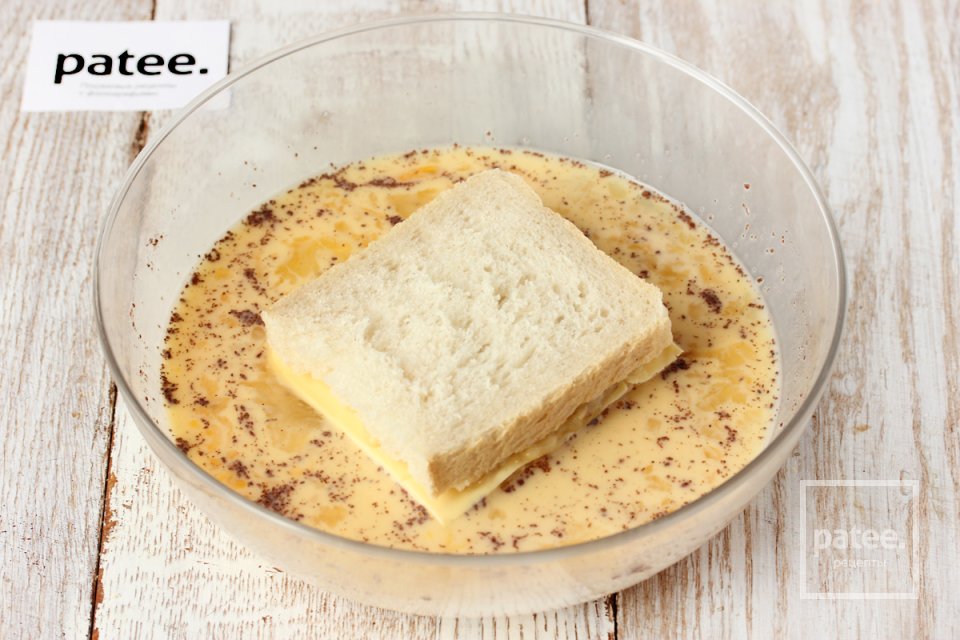 Тосты с сырно-банановой начинкой - Шаг 11