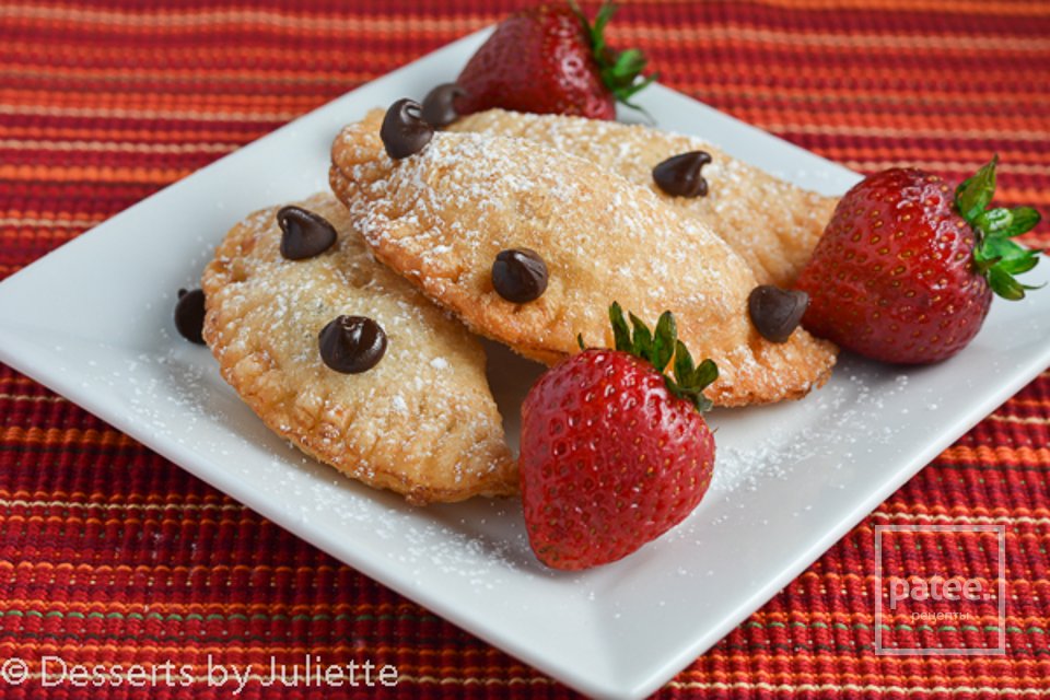 Пирожки с клубникой и шоколадом - Шаг 15