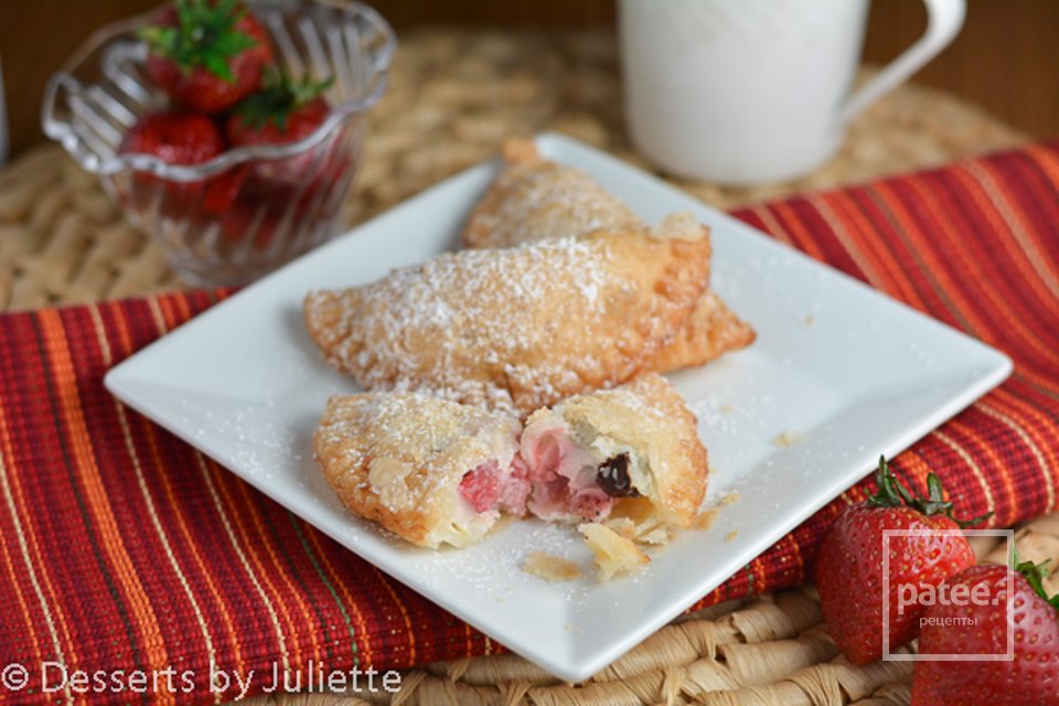 Пирожки с клубникой и шоколадом - Шаг 17