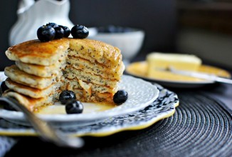 Лимонные блины с маком