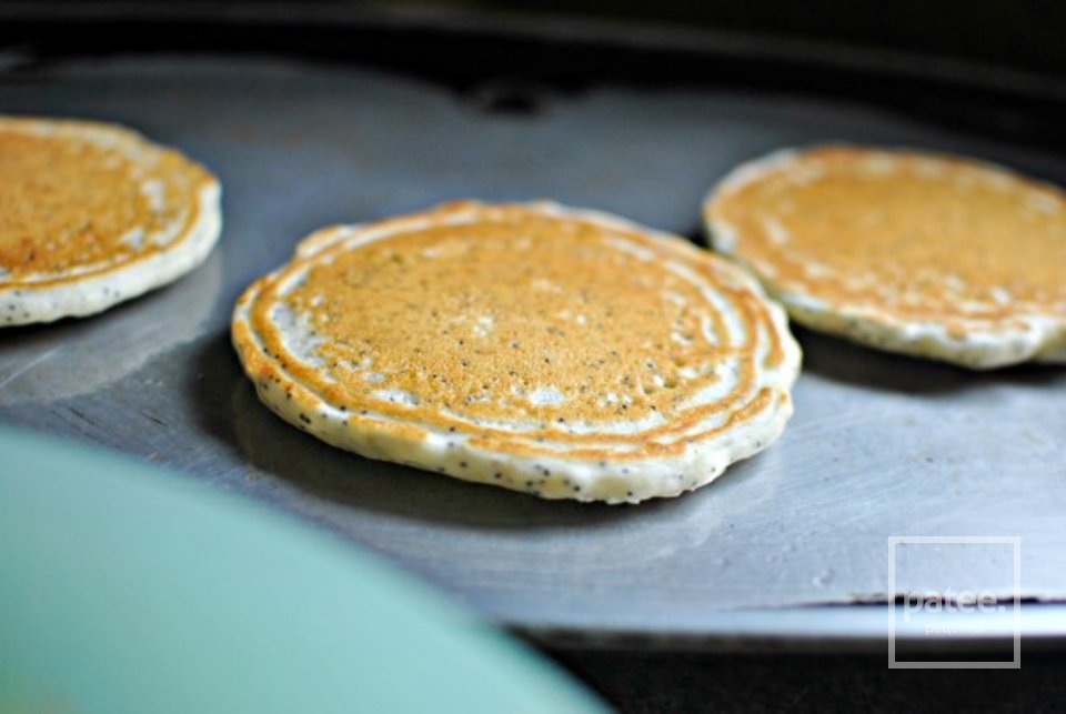 Лимонные блины с маком - Шаг 15