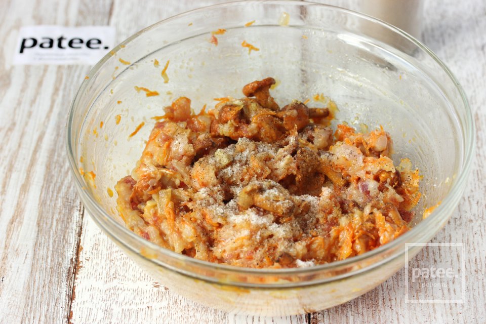 Перец, фаршированный куриным фаршем и лисичками - Шаг 10