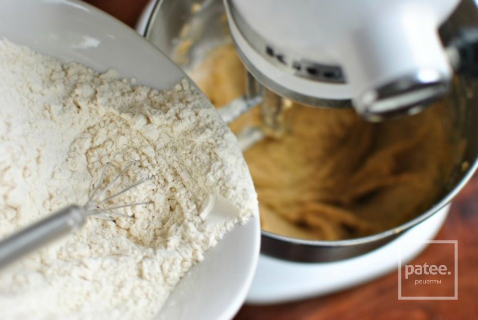 Печенье с белым шоколадом и макадамией - Шаг 8