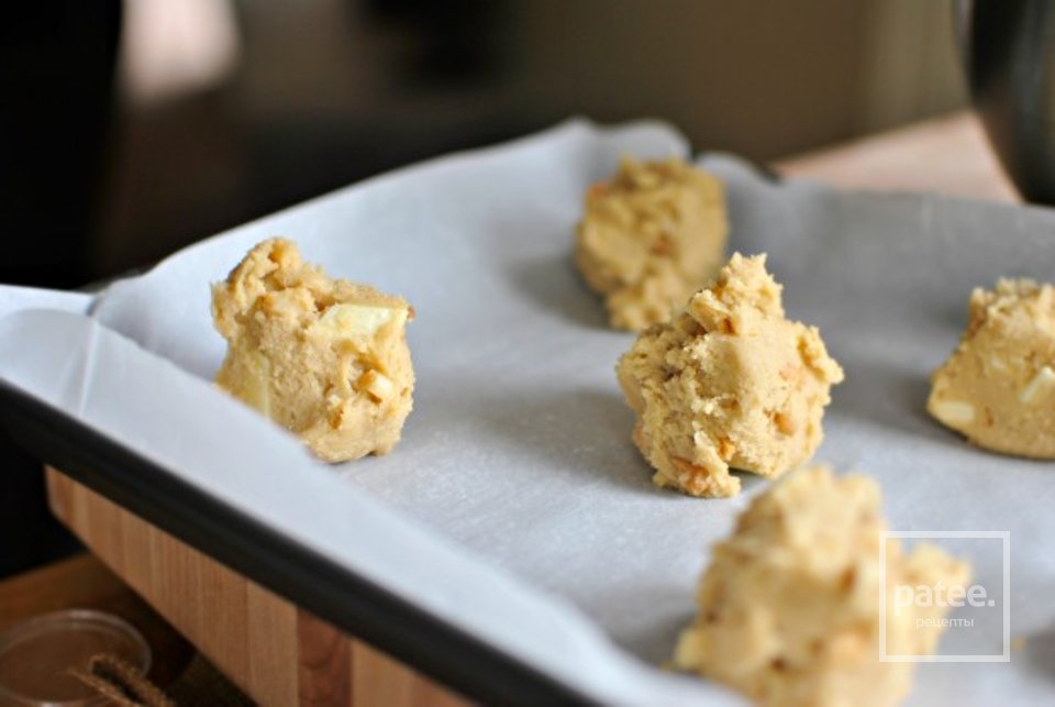 Печенье с белым шоколадом и макадамией - Шаг 14