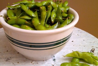 Эдамаме с чесноком
