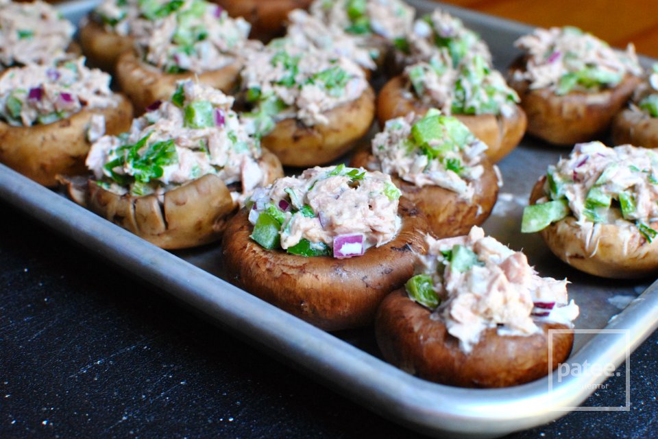 Грибы портобелло с тунцом - Шаг 14