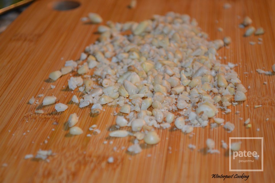 Кесадилья с курицей, беконом и орешками - Шаг 9