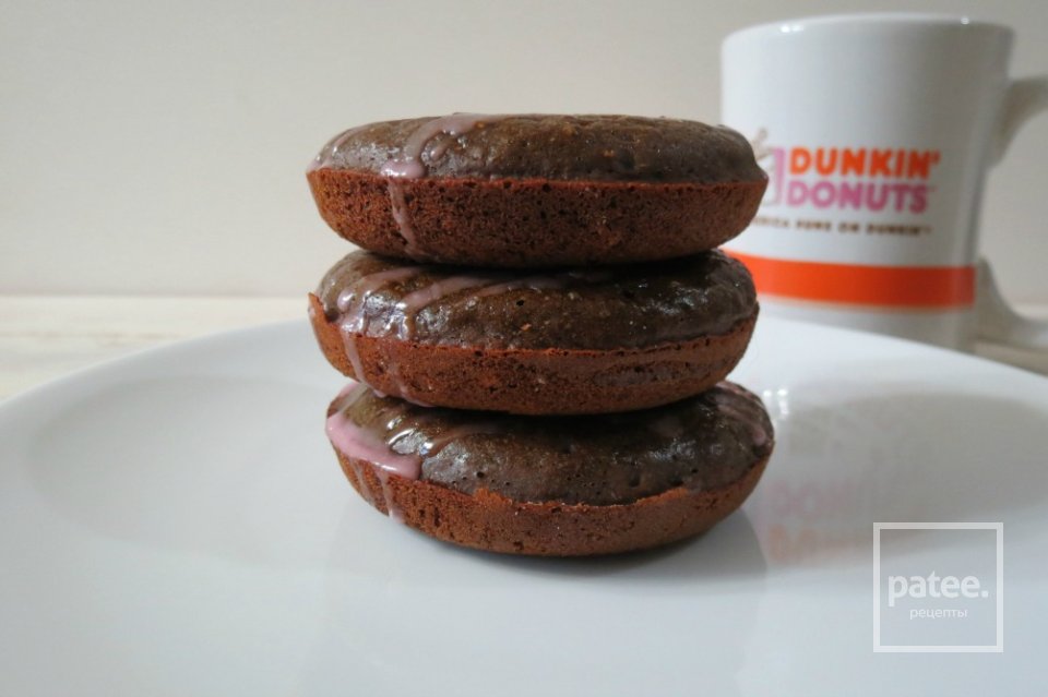 Шоколадные пончики с вишней - Шаг 8