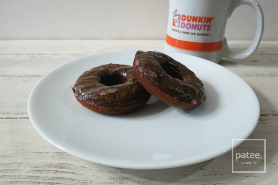 Шоколадные пончики с вишней - Шаг 10