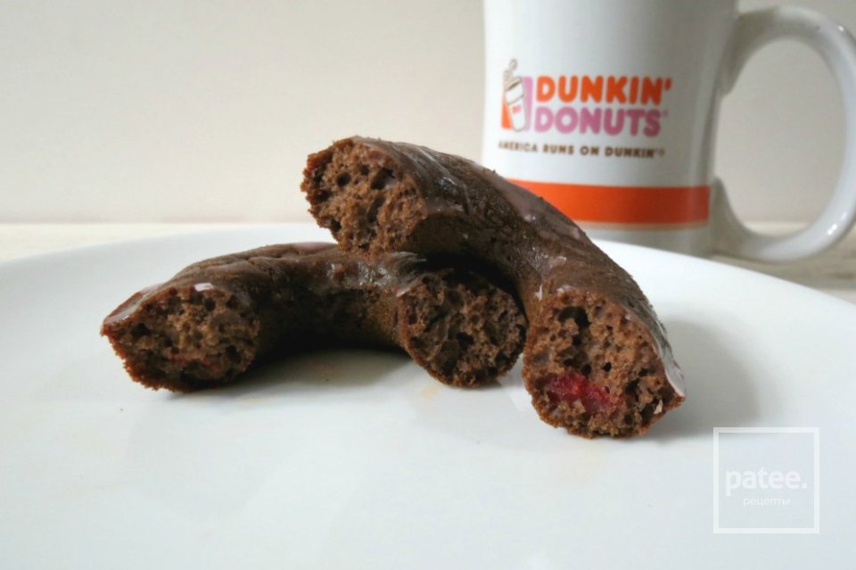 Шоколадные пончики с вишней - Шаг 12