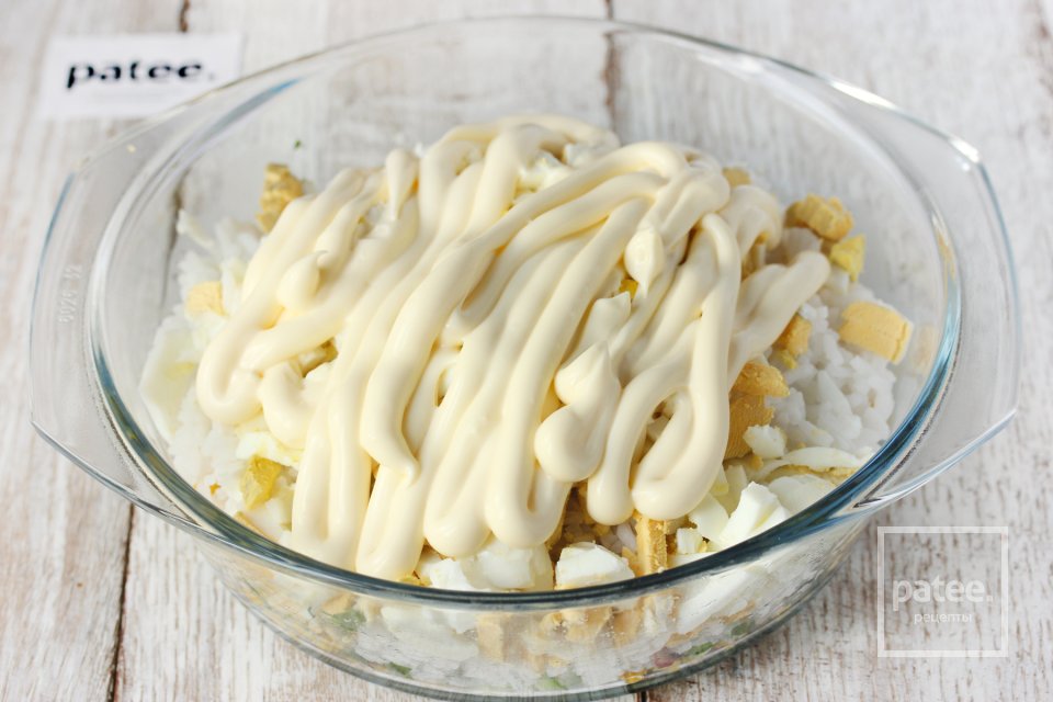 Салат с консервированным осьминогом - Шаг 13