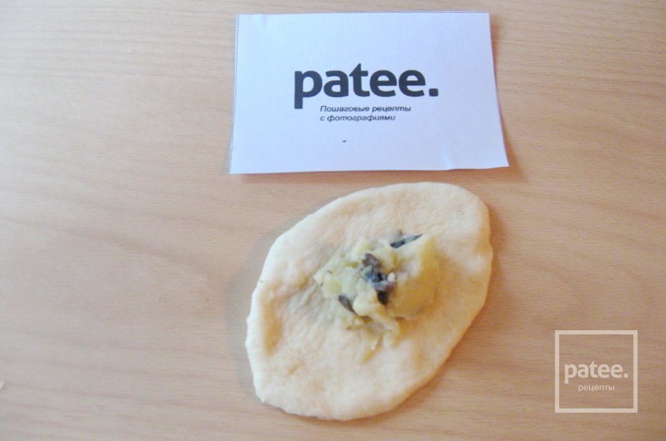 Жареные пирожки с картофелем и грибами - Шаг 20