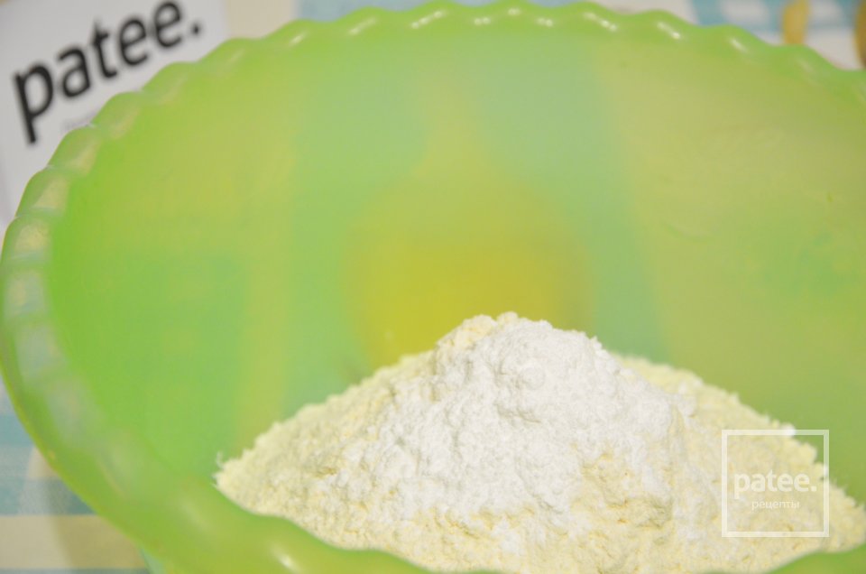 Черничный пирог со сметанной заливкой - Шаг 2