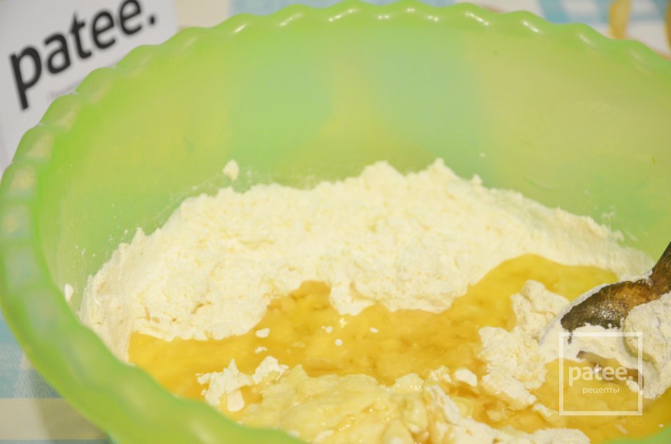 Черничный пирог со сметанной заливкой - Шаг 6