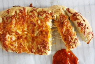 Хлебные палочки с сыром